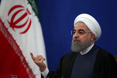 توییت روحانی در حمایت از برگزاری مناظره‌ها به صورت زنده +عکس