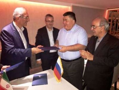 امضا قرارداد نهایی تامین مالی تولید ۵۰۰واگن قطار با روسیه