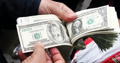 واکنش دلار به مناظره اقتصادی