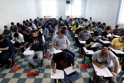 لو رفتن سوالات امتحان نهایی صحت ندارد