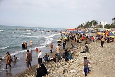 وضعیت آلودگی ۱۲ شناگاه در مازندران بحرانی است