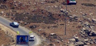 پرچم و نمادهای ایرانی در مرز لبنان و اسراییل +عکس