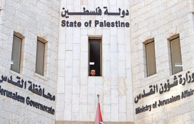 نظامیان صهیونیست به وزارت امور قدس فلسطین یورش بردند