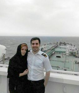 آخرین سلفی زوج ایرانی در نفتکش سانچی +تصویر