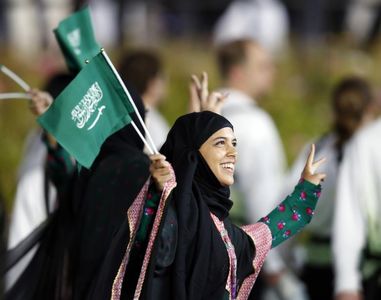 زنان عربستانی روز جمعه برای اولین بار به استادیوم می‌روند