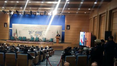 ظریف: احیای احترام به مرزهای ملی و نظام دولت