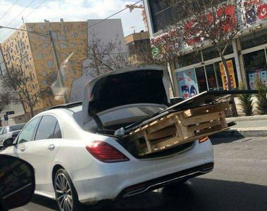 حمل بار با بنز ۳میلیاردی! +عکس