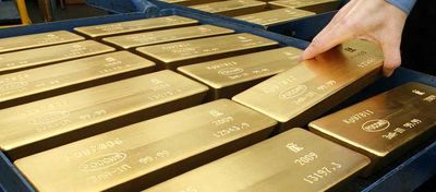 قیمت طلا با بلاتکلیفی نرخ بهره کاهش یافت