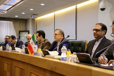 ظرفیت عمان برای تبدیل به پایگاه صادرات مجدد/ روابط بانکی ایران و عمان گسترش می‌یابد