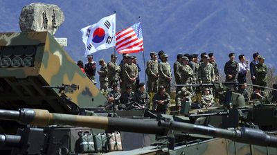 یک ماه تاخیر در آغاز رزمایش نظامی آمریکا و کره‌جنوبی