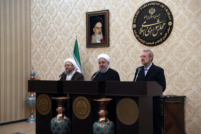 روحانی: نیاز ارزی در زمینه واردات یا خدماتی مردم برآورده می‌شود/ تاکید روسای سه قوه بر همفکری و هماهنگی برای حل مشکلات کشور