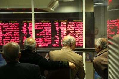 شاخص بورس کانال ۹۳هزار واحد را پس گرفت/ تخلیه هیجان فروش در بازار سهام