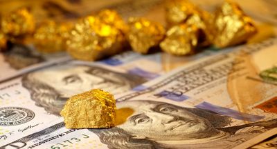 رشد ۴۲درصدی خرید طلا توسط بانک‌های مرکزی/ آمریکا ارزش دلار را دست‌کاری کرد