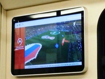 پخش جام جهانی در واگن‌های مترو مسکو