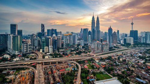 یک میلیارد دارایی نخست‌وزیر سابق مالزی توقیف شد