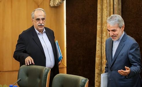 نماینده مجلس: روحانی نمی‌خواهد وزیر اقتصاد تغییر کند/ بازسازی تیم اقتصادی دولت در حال انجام است