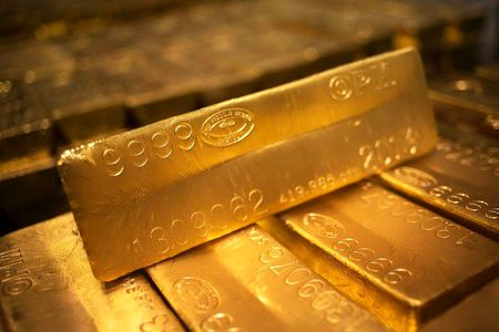 تکان آرام طلا در بازار جهانی