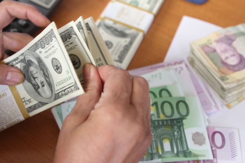 همکاری مشترک نهادهای آمریکا برای اغتشاش در بازار ارز ایران