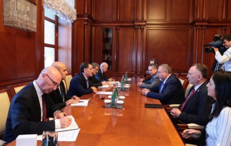 لیبرمان با وزیر مالیات جمهوری آذربایجان دیدار کرد
