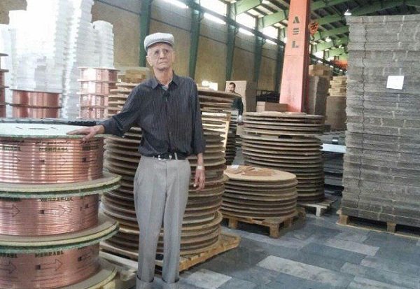 مرد صنعت آذربایجان براثر انفجار در کارخانه اش درگذشت