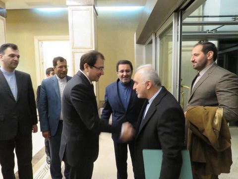 وزیر اقتصاد راهی باکو شد/ برگزاری اجلاس مشترک تهران-باکو