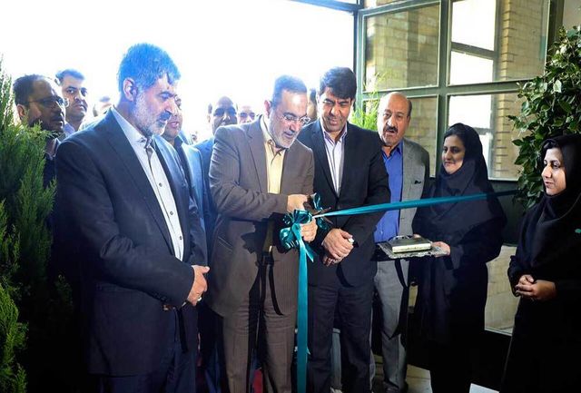 با حضور وزیر آموزش‌وپرورش هشتمین نمایشگاه ملی «مدرسه ایرانی-معماری ایرانی» در شهر یزد افتتاح شد