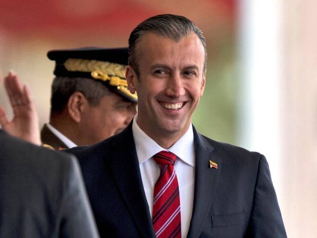 آمریکا وزیر صنعت ونزوئلا را به نقض تحریم متهم کرد