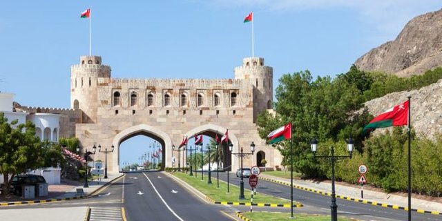 منفی شدن چشم‌انداز اقتصادی عمان