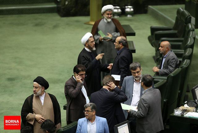 آزادی یک نماینده مجلس با پیگیری «علی لاریجانی»/ آمریکا ظریف را محدود کرد