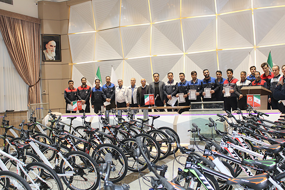 آكپا به كاركنان خود 180 دوچرخه اهدا كرد