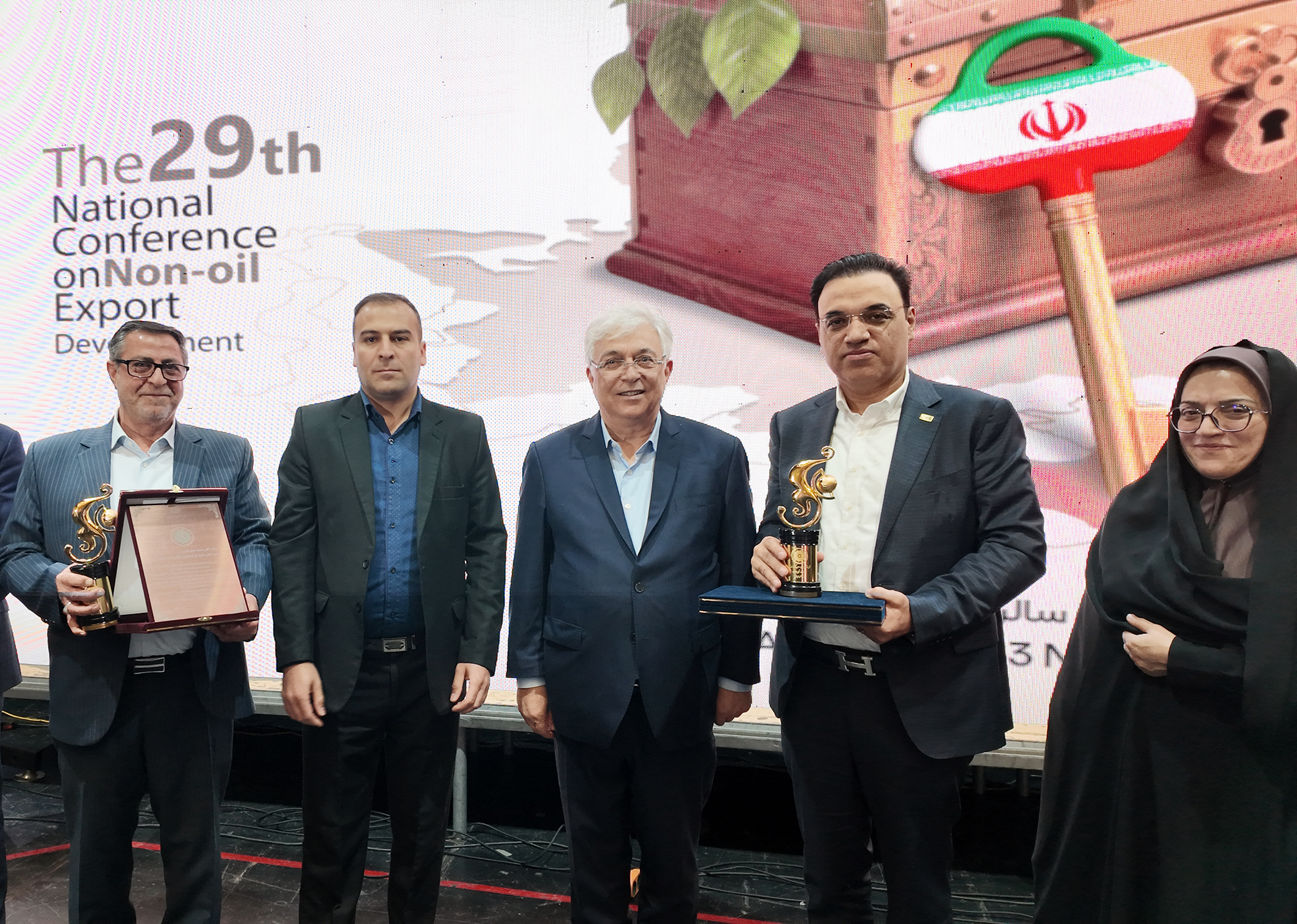 دو سال متوالی افتخار برای شرکت آکپا ایران