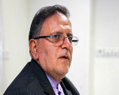سیف: دلار ۴۲۰۰تومانی بیش از ۵یا ۶درصد نوسان نمی‌کند/ نرخ ۴هزار و ۲۰۰تومان برای دلار ثابت نخواهد بود