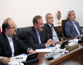 حمایت از تولید، افزایش صادرات و جذب سرمایه، اولویت‌های اقتصادمقاومتی/ دستگاه‌های اجرایی تمرکز جدی‌تری بر اقتصاد مقاومتی داشته باشند