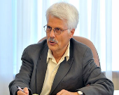 رد ادعای تن‌پروری یارانه‌بگیران/ برخی از اقتصاددانان ایرانی«نان به نرخ روز خور» هستند