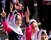مشتری‌ای به نام «دانش‌آموز»
