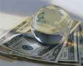 قیمت دلار دارای حباب است