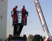 تجهیزات آتش‌نشانی زنجان پاسخگوی ساختمان‌های بلند شهر نیست